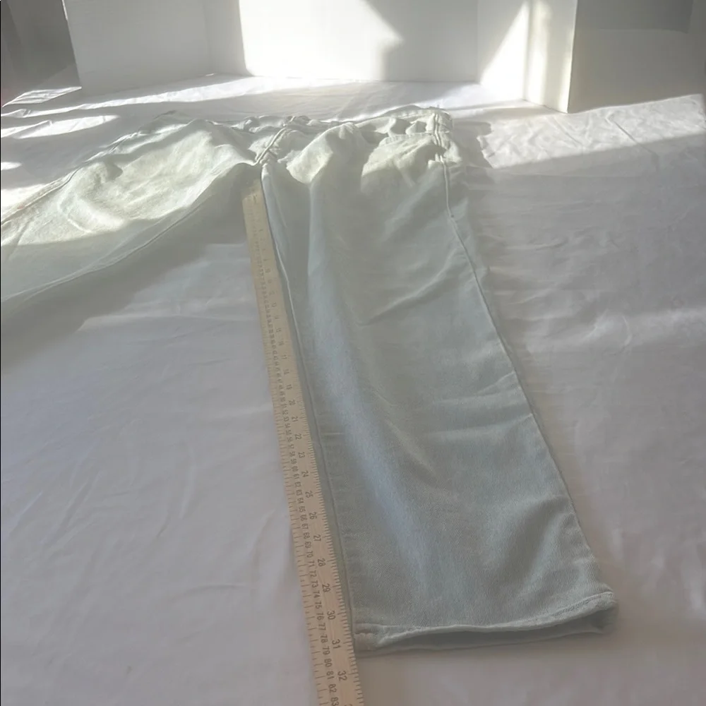 Men's Light Gray Straight Jeans